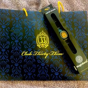 ✨limited edition club 33 magic band ✨
